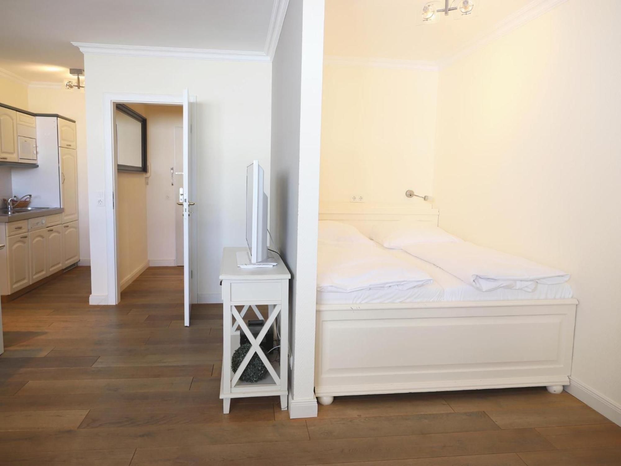 Hochwertiges Und Komfortables 1-zimmer-appartement Mit Balkon Westerland
