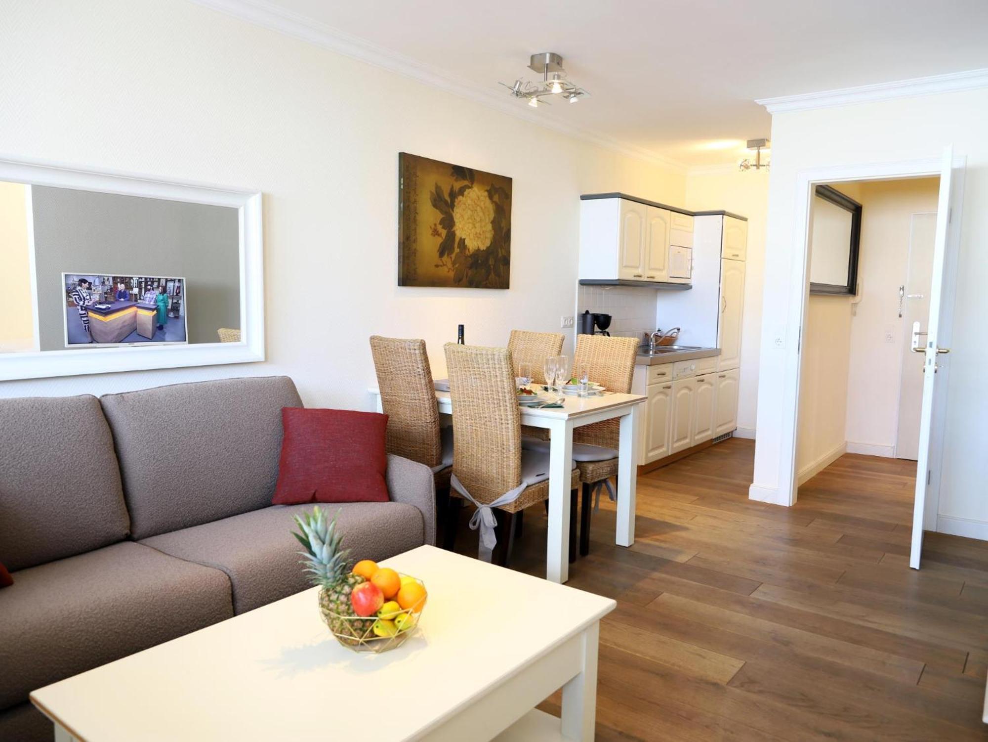 Apartment Hochwertiges Und Komfortables 1-zimmer-appartement Mit Balkon *